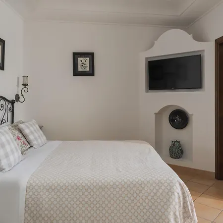 Estate4home - Degli Dei *